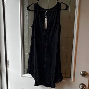 Black Sleeveless long tank